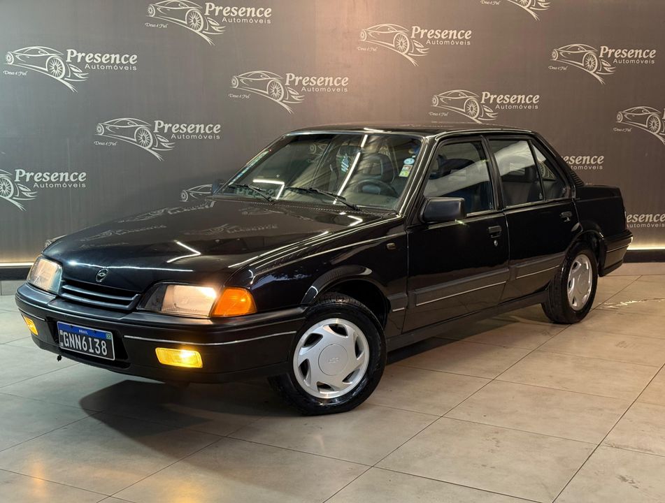 Chevrolet Monza Classic SE 2.0 /MPFI e EFI 2p e 4p
