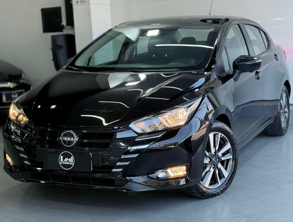 Nissan VERSA Advance 1.6 16V Flex Aut.