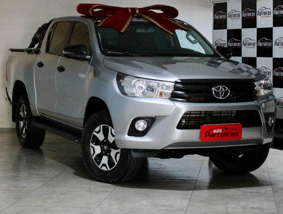 Toyota Hilux CD 4x4 2.8 Diesel Mec.