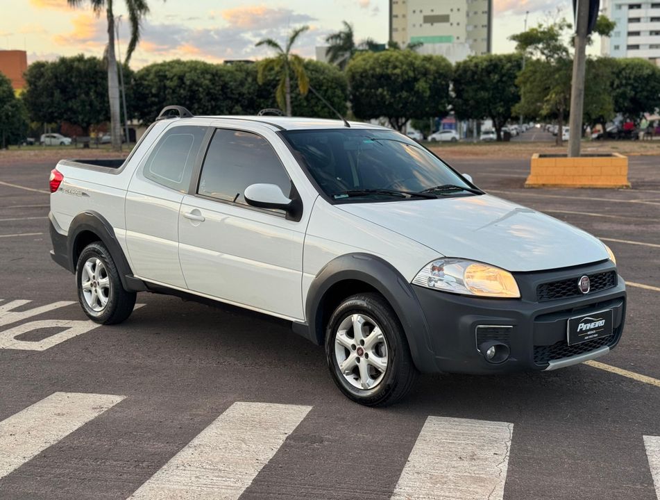Fiat Strada Freedom 1.4 Flex 8V CD