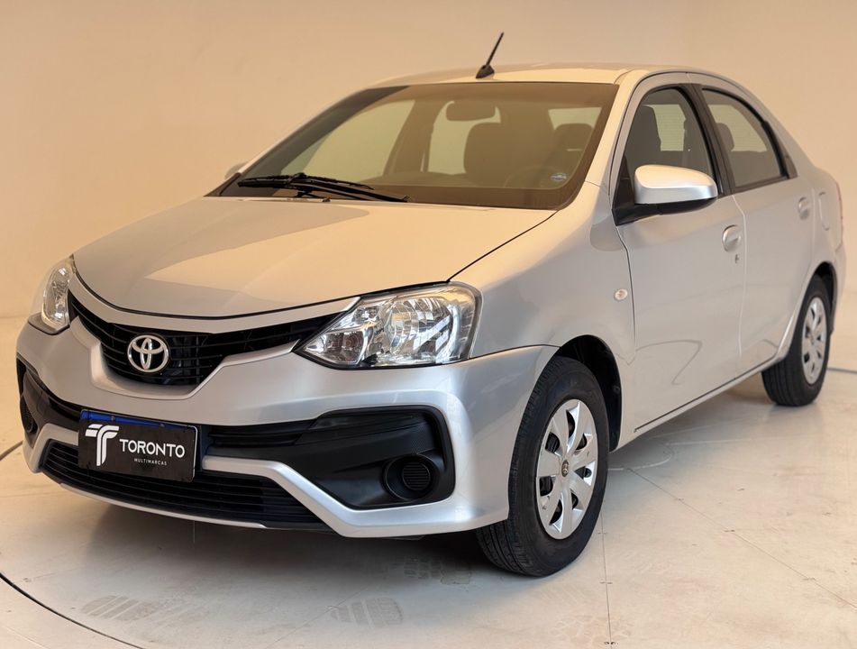 Toyota ETIOS XS Sedan1.5 Flex 16V 4p Mec.