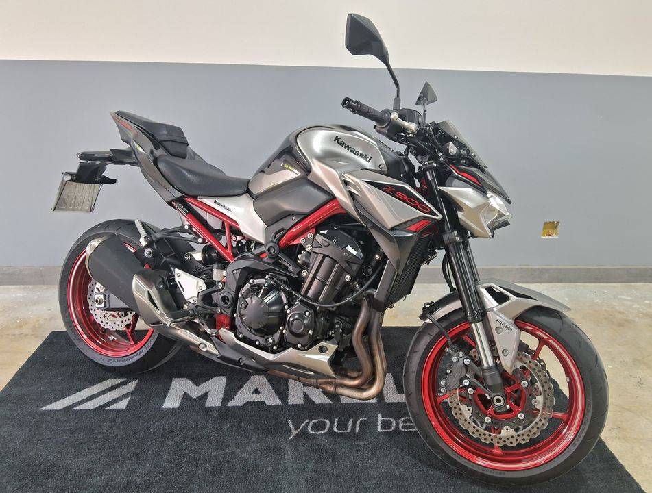 KAWASAKI Z 900