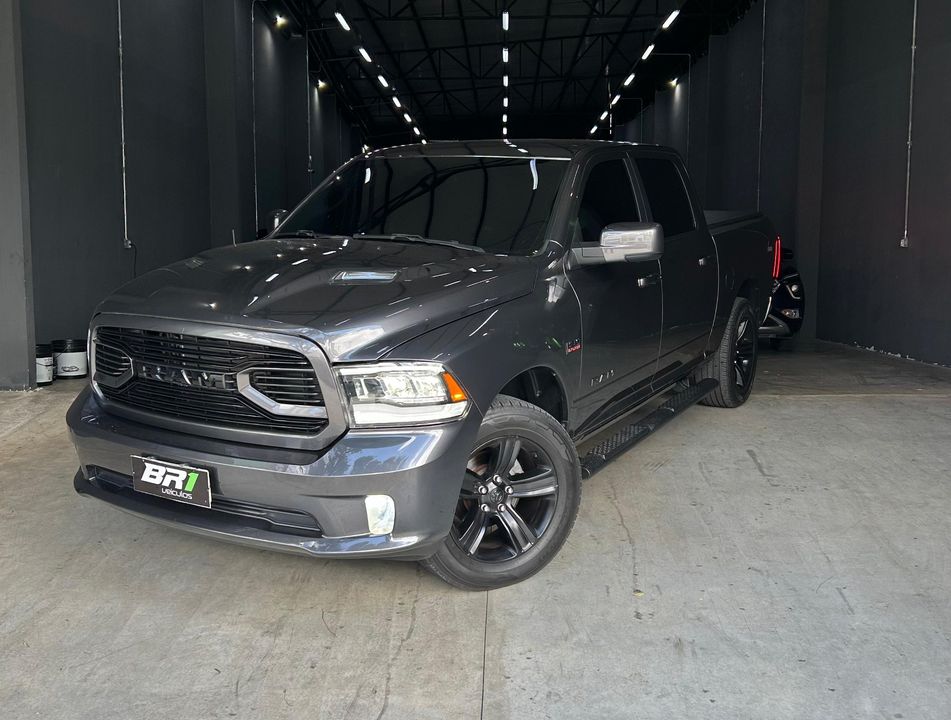RAM CLASSIC LARAMIE NIGHT ED. 5.7 4X4 Aut.
