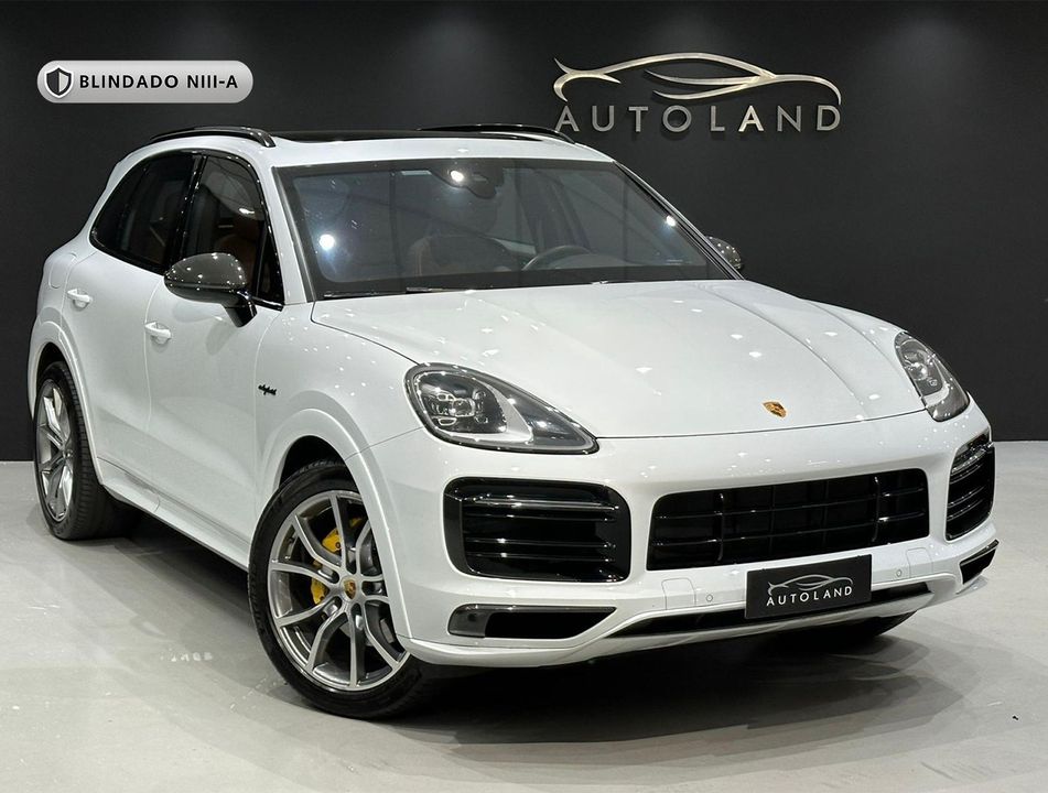 Porsche Cayenne E-Hybrid 3.0 V6 462cv