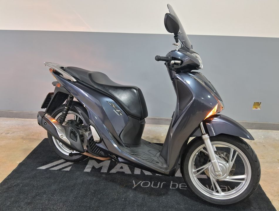 HONDA SH 150i/DLX