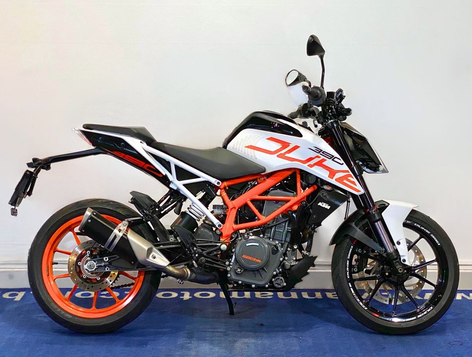 KTM DUKE 390
