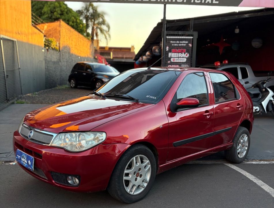 Fiat Palio HLX 1.8 mpi Flex 8V 4p