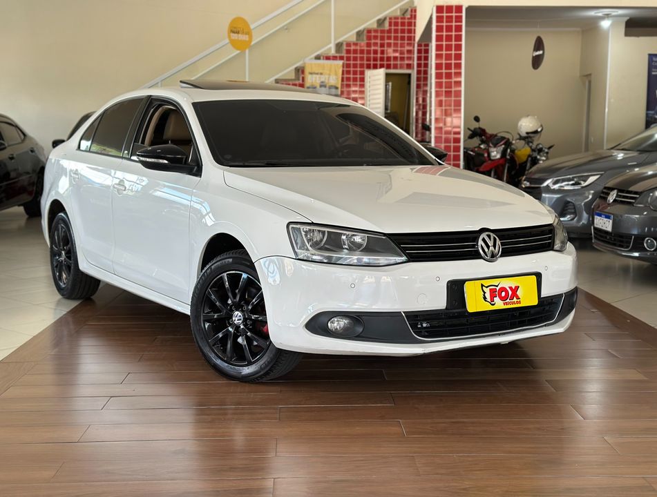 VolksWagen JETTA Comfortline 2.0 T.Flex 8V 4p Tipt.