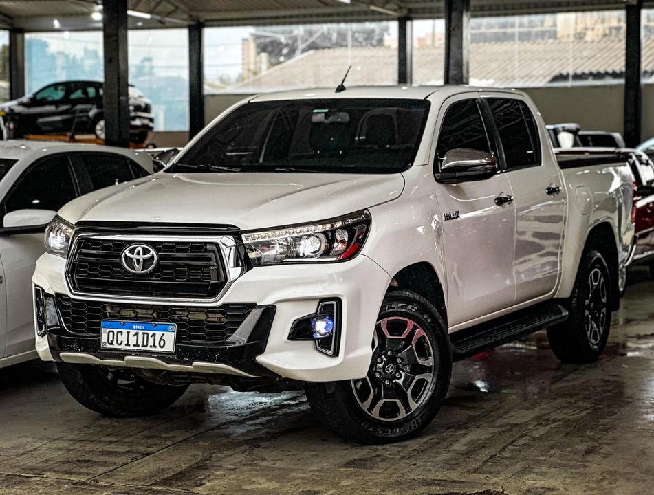 Toyota Hilux CD SRX 4x4 2.8 TDI 16V Diesel Aut.