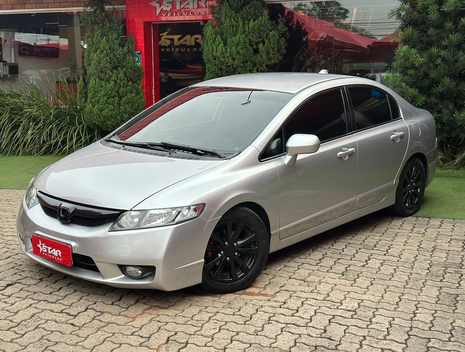 Honda Civic Sedan LXS 1.8/1.8 Flex 16V Aut. 4p