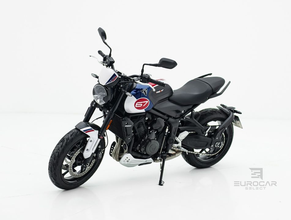 TRIUMPH TRIDENT 660 TRIPLE TRIBUTE