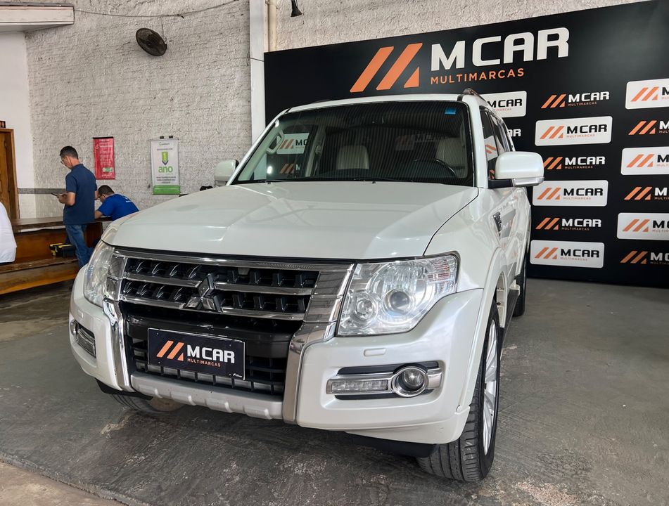 Mitsubishi Pajero HPE Full 3.2 4x4 T.I.Dies. 5p Aut