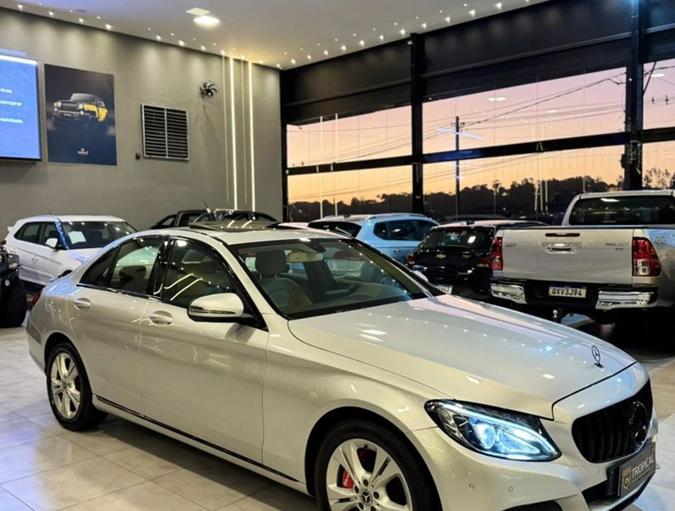 MERCEDES-BENZ 2.0 CGI GASOLINA AVANTGARDE 9G-TRONIC