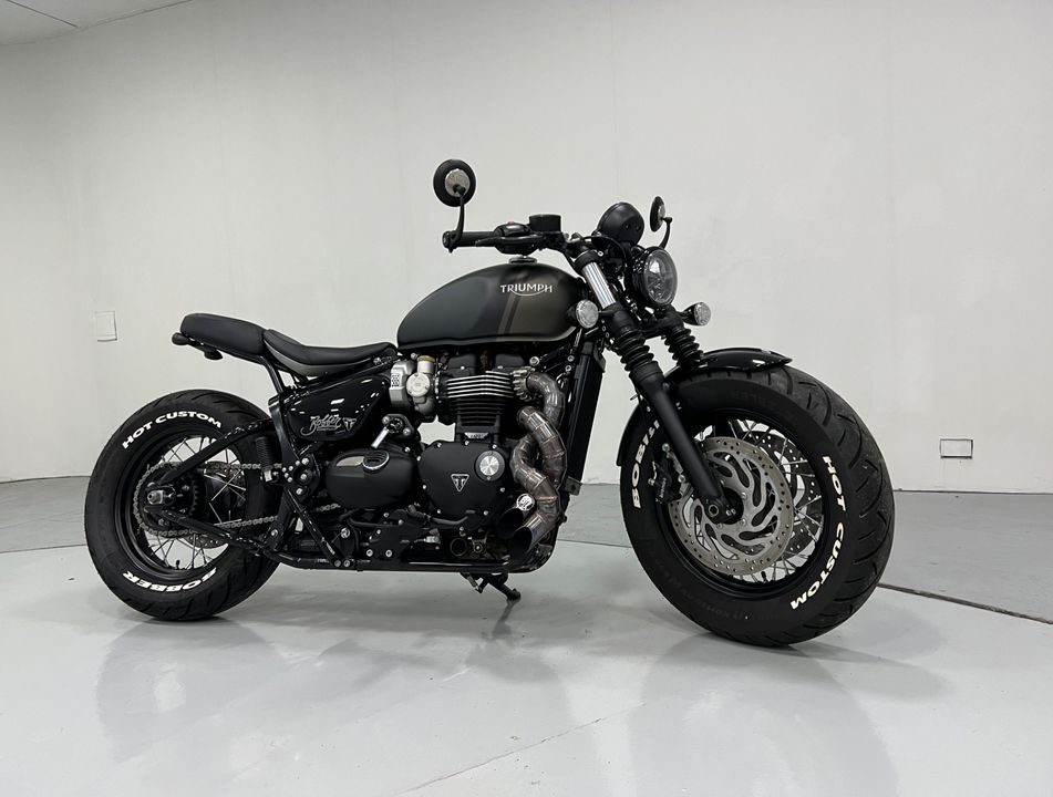 TRIUMPH BONNEVILLE BOBBER 1200cc
