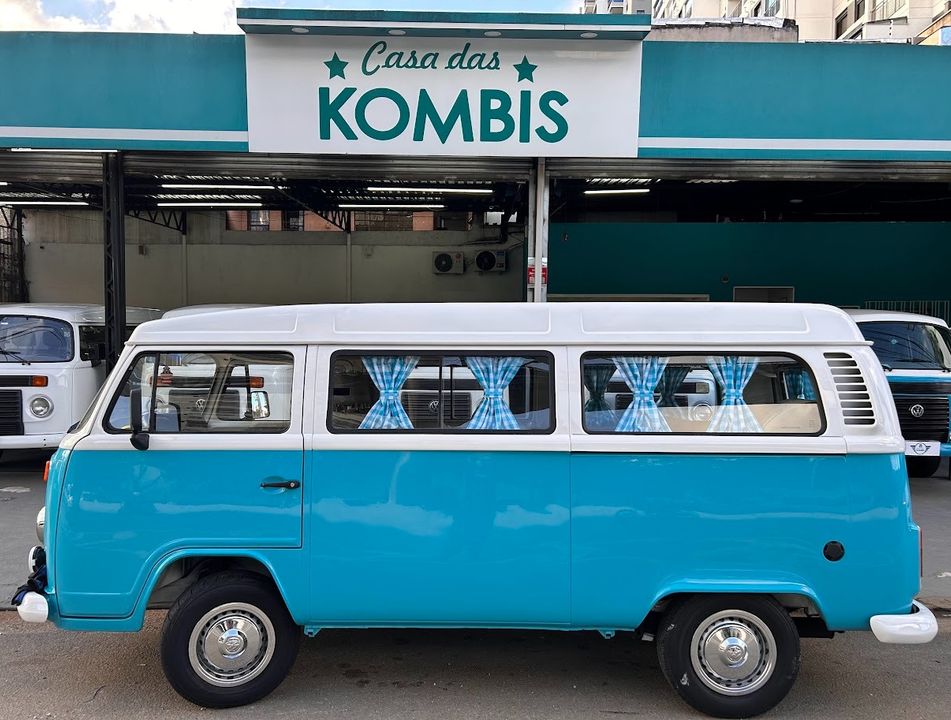 VolksWagen Kombi Standard 1.4 Mi Total Flex 8V