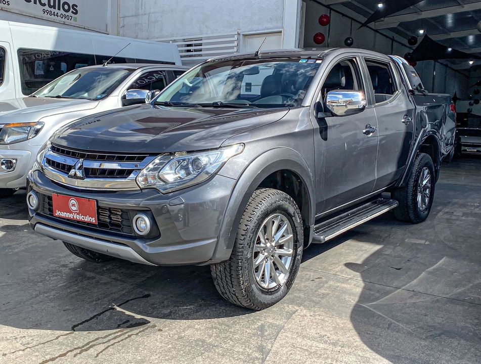 Mitsubishi L200 Triton Sport HPE-S 2.4 CD Dies. Aut