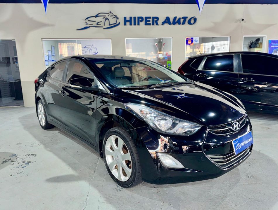Hyundai Elantra GLS 1.8 16V Aut.