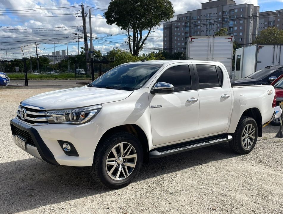 Toyota Hilux CD SRX 4x4 2.8 TDI 16V Diesel Aut.