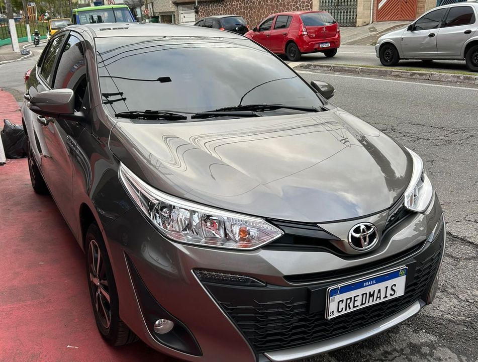 Toyota YARIS XL Live Sedan 1.5 Flex 16V 4p Aut.