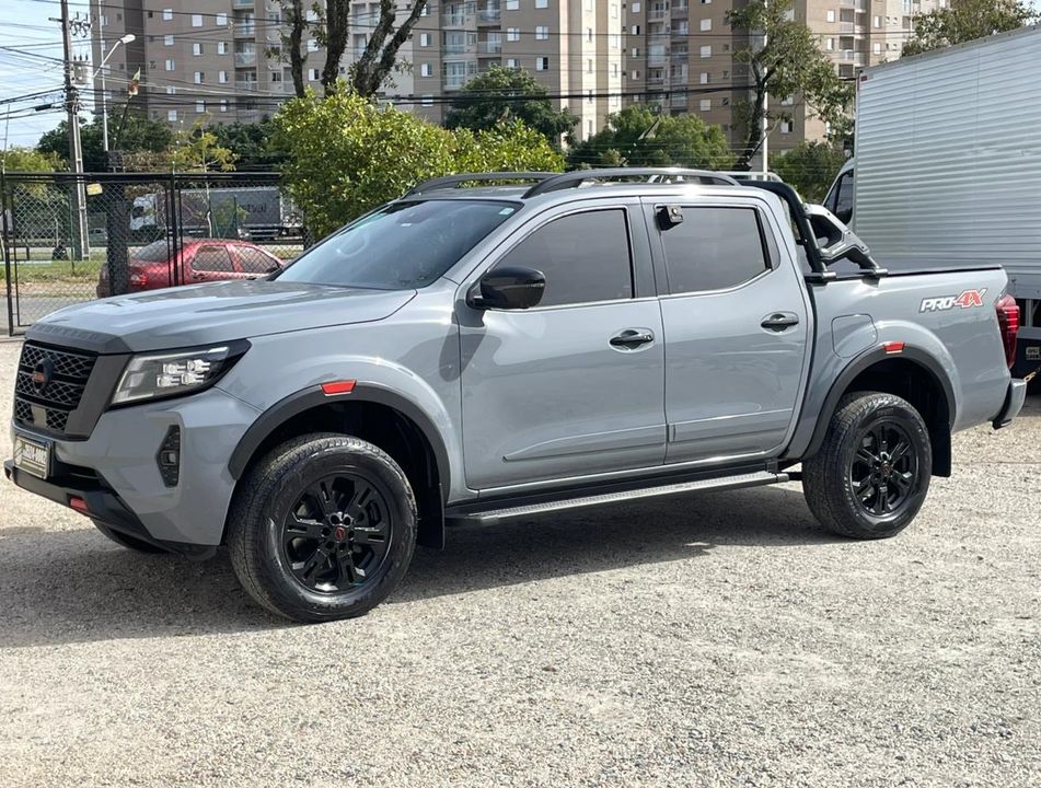 Nissan Frontier PRO4X CD 4x4 2.3 Bi-TB Die. Aut