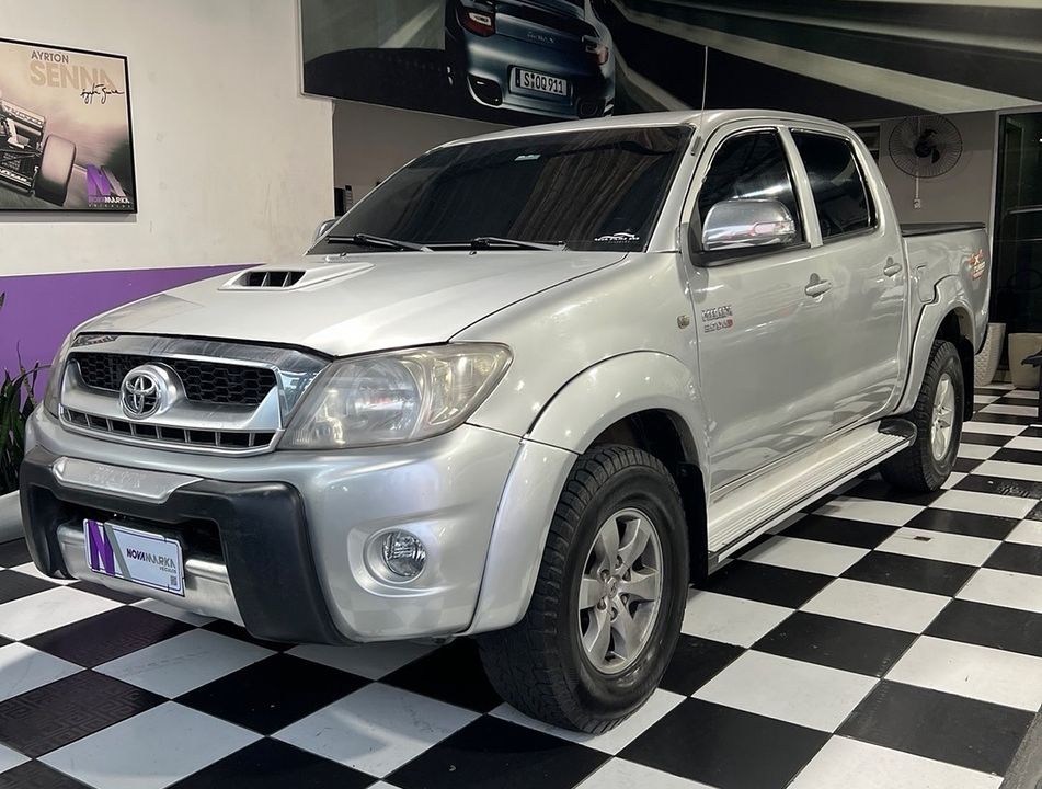 Toyota Hilux CD SRV D4-D 4x4 3.0 TDI Diesel Aut