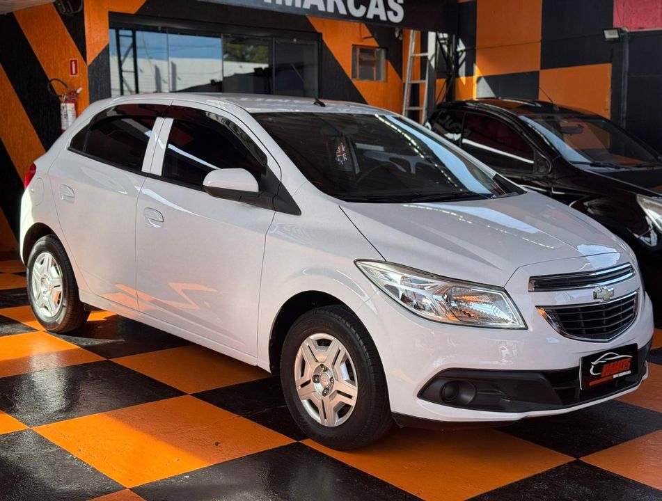 Chevrolet ONIX HATCH LT 1.0 8V FlexPower 5p Mec.