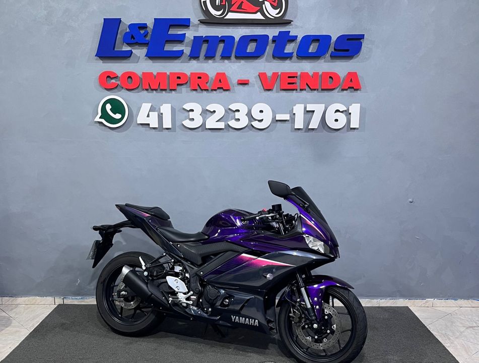 YAMAHA YZF R-3 321/ABS