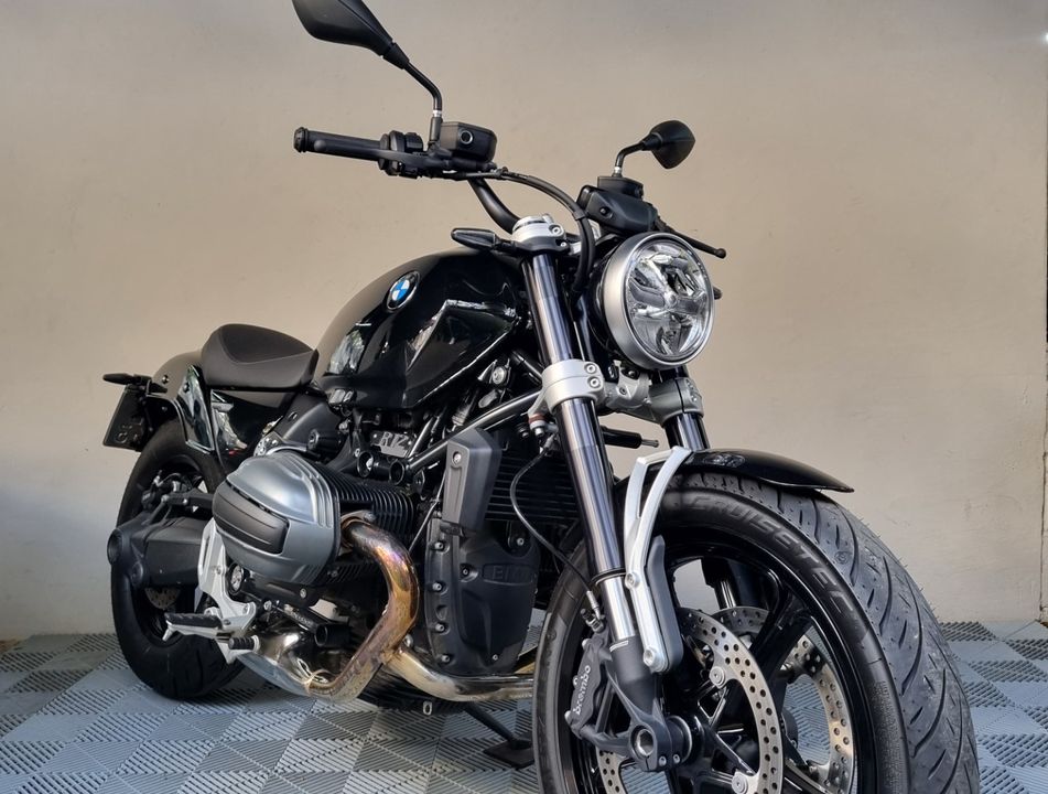 BMW R 12