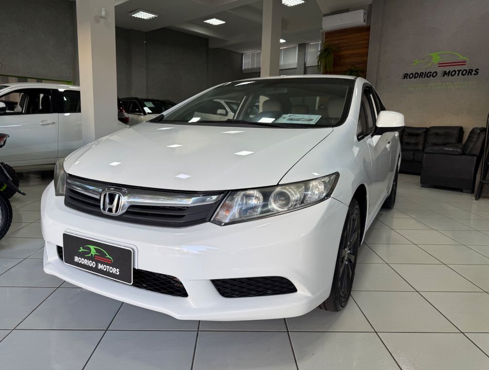 Honda Civic Sedan LXS 1.8/1.8 Flex 16V Aut. 4p
