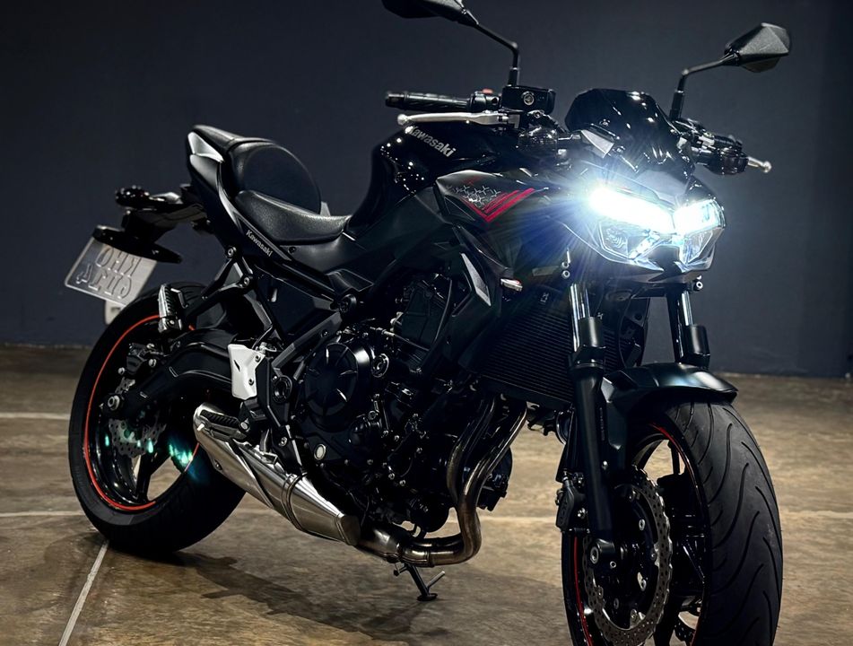 KAWASAKI Z650