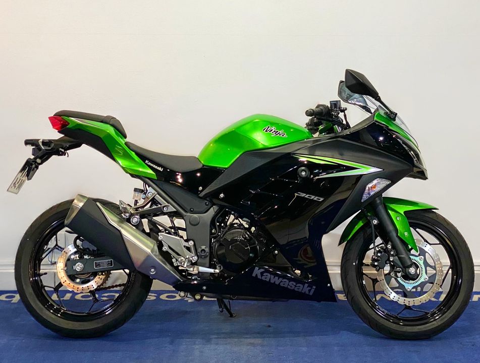 KAWASAKI NINJA 300