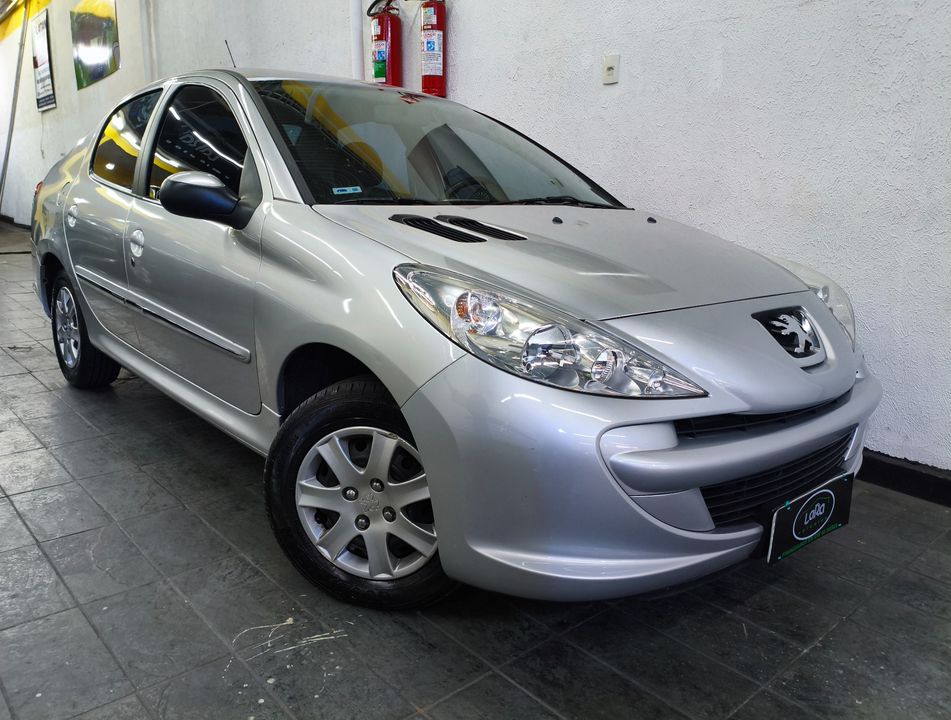 Peugeot 207 Sedan Active 1.4 Flex 8V 4p