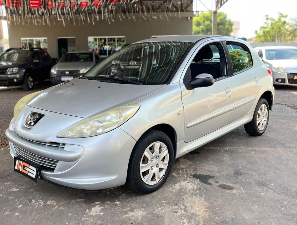 Peugeot 207 XR 1.4 Flex 8V 5p