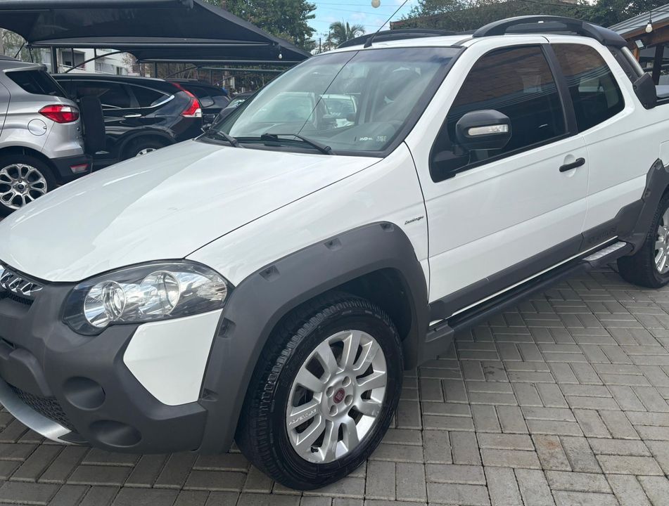 Fiat Strada Adv.1.8 16V Dualogic Flex CD