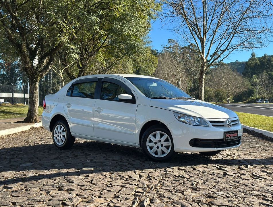 VolksWagen VOYAGE TREND 1.6 Mi Total Flex 8V 4p
