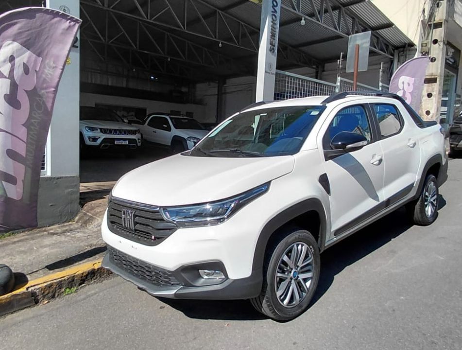 Fiat Strada 1.3 Cabine Dupla Volcano