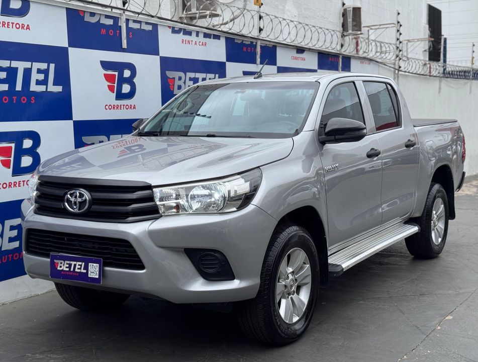 Toyota Hilux CD 4x4 2.8 Diesel Mec.