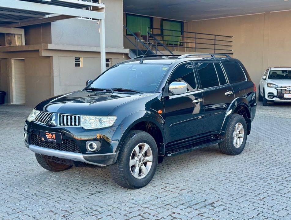 Mitsubishi Pajero DAKAR 3.2 4x4 T.I. Dies. 5p Aut.