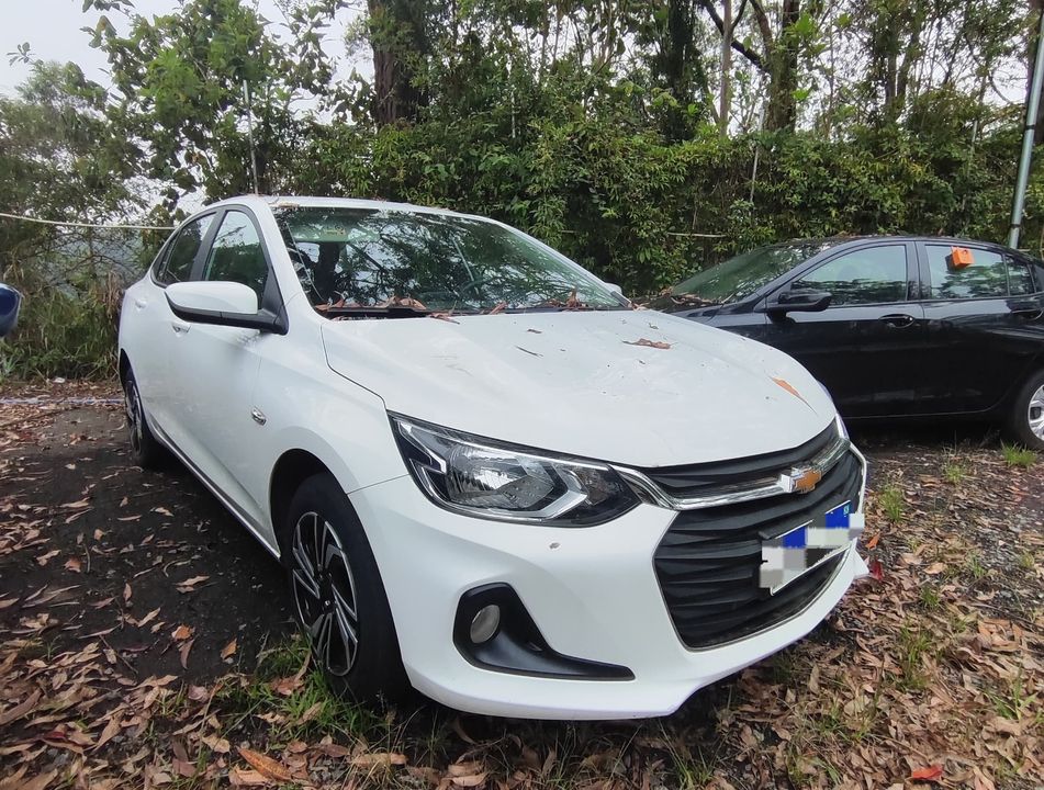 Chevrolet ONIX SEDAN Plus LT 1.0 12V Flex 4p Mec.
