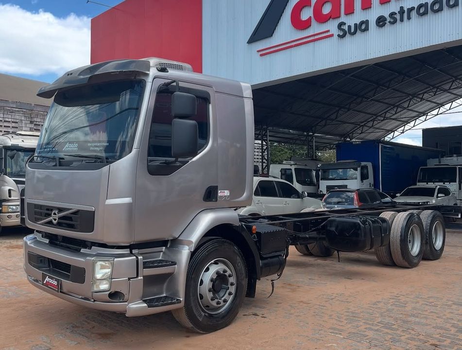 VOLVO VM 270 6x2 2p (diesel) (E5)