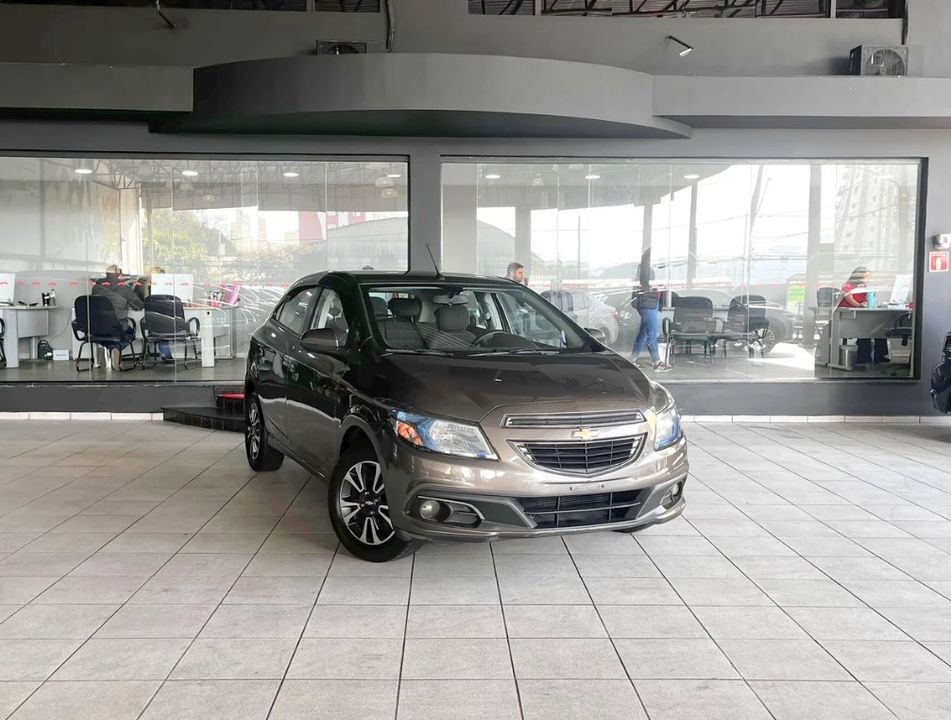 Chevrolet ONIX HATCH LTZ 1.4 8V FlexPower 5p Mec.