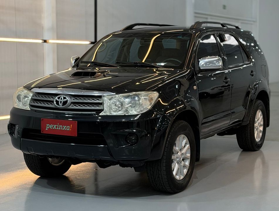 Toyota Hilux SW4 SRV D4-D 4x4 3.0 TDI Dies. Aut