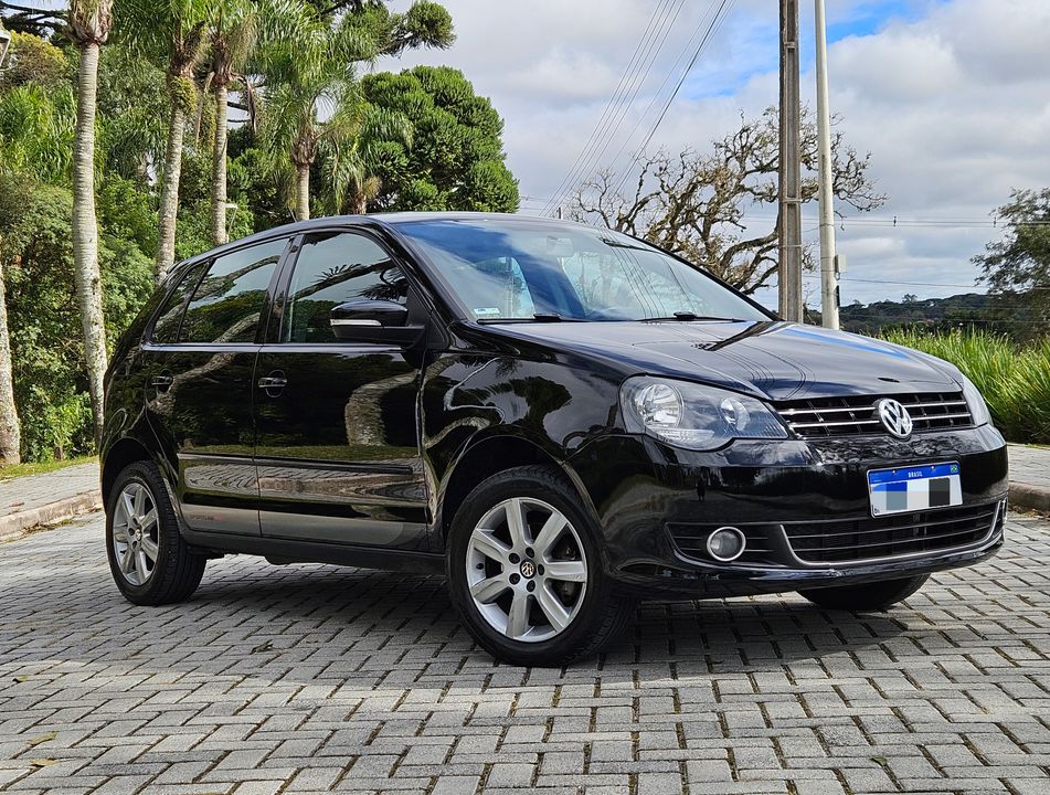 VolksWagen Polo SPORTLINE 1.6 Mi Total Flex 8V 5p