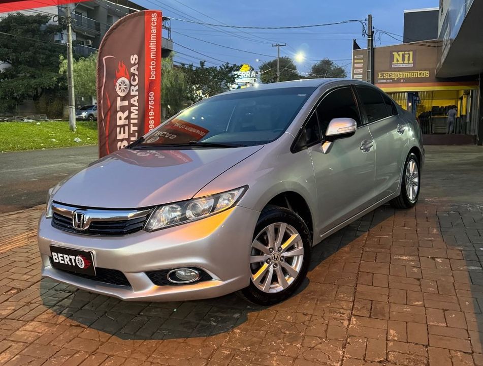 Honda Civic Sedan LXR 2.0 Flexone 16V Aut. 4p