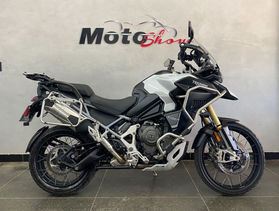 TRIUMPH TIGER 1200 RALLY EXPLORER