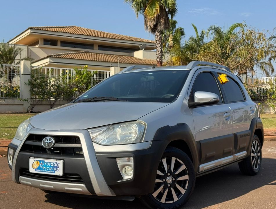 Toyota ETIOS CROSS 1.5 Flex 16V 5p Mec.