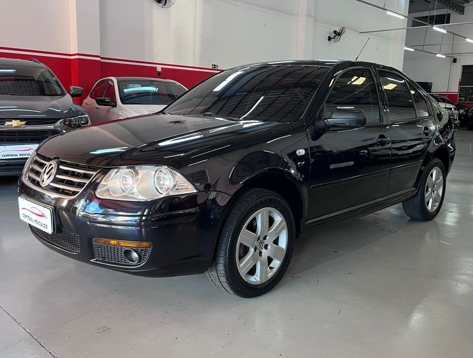 VolksWagen Bora 2.0/ 2.0 Flex 8v Mec.