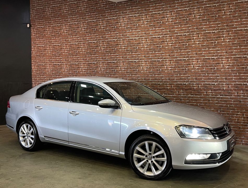 VolksWagen Passat TB 2.0 FSI/TSI 211cv Tiptronic 4p