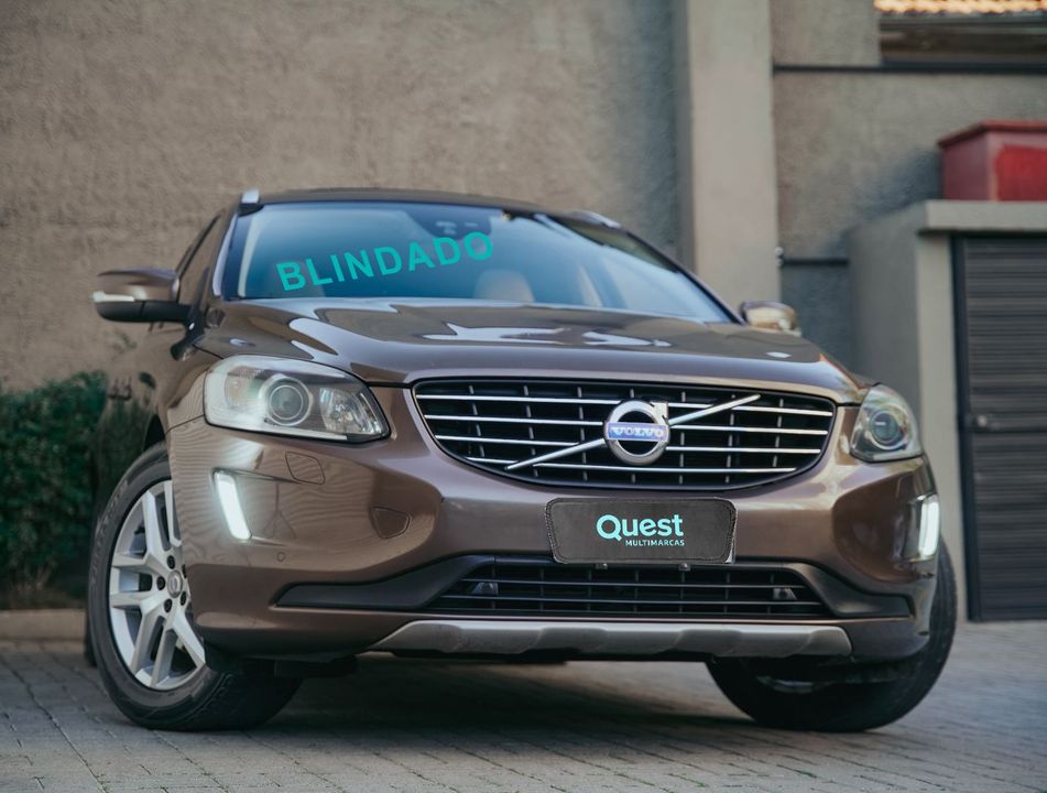 Volvo XC 60 T-5 MOMENTUM 2.0 245cv FWD 5p