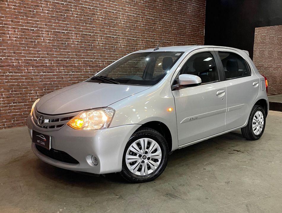 Toyota ETIOS XS 1.5 Flex 16V 5p Aut.